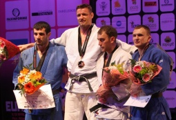 13042008_Huizinga_Mark_Kazusionak_Mammadov_Tsirekidze.jpg Andrei Kazusionak